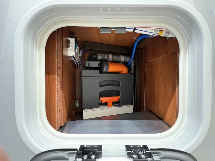 Fahrzeugbild Carthago liner-for-two I 53 Iveco (324) #50