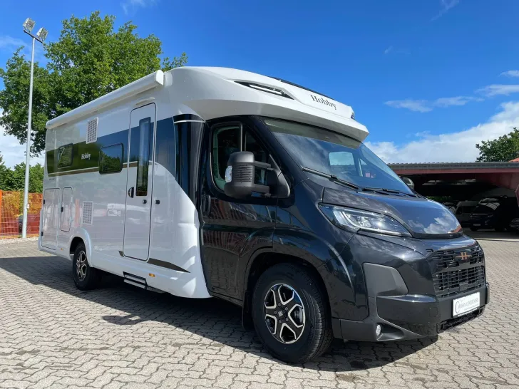 Fahrzeugbild Hobby MAXIA T 710 GE #1