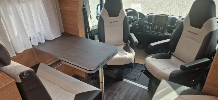 Fahrzeugbild Weinsberg CaraSuite EDITION SPICY 650 MF #7