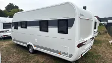 Frontal Hinten Hobby De Luxe 495 WFB Auflastung 1800 kg
