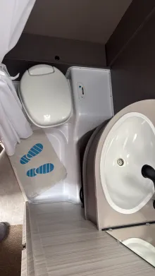 Toilette Dethleffs c' joy 420 QSH Active