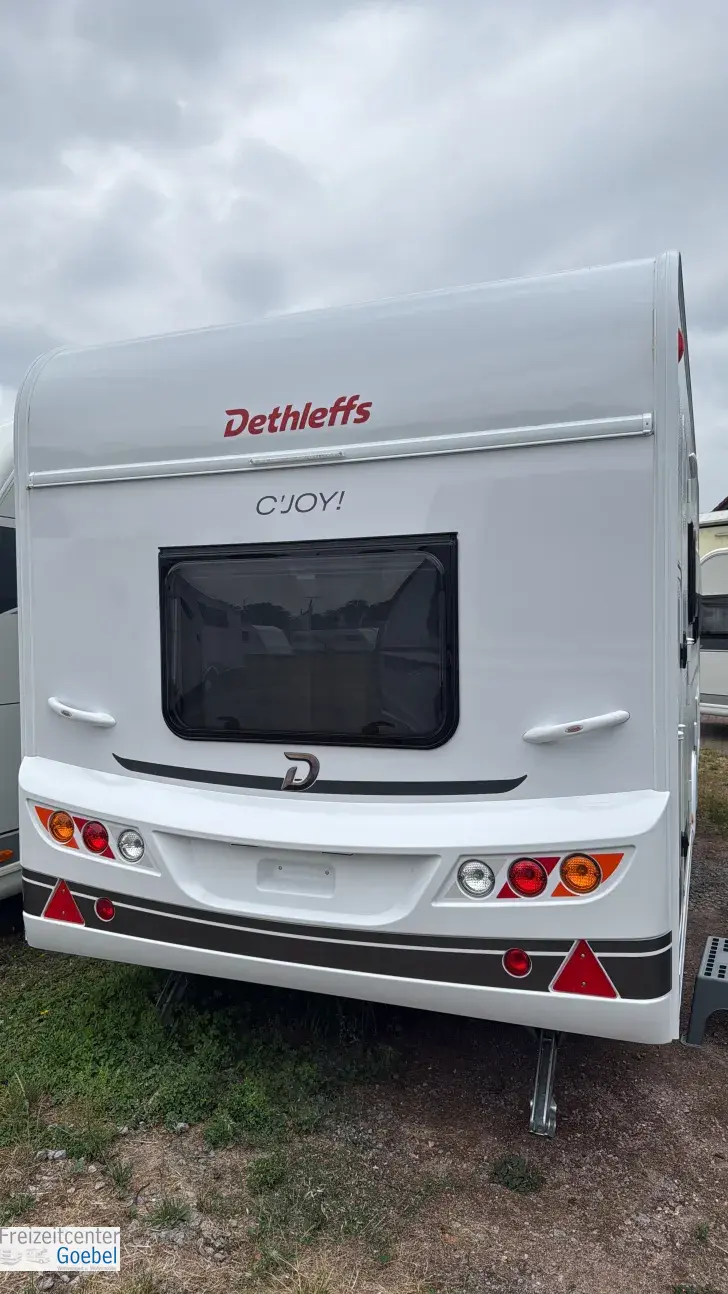 Frontal Hinten Dethleffs c' joy 480 QLK Active kompakter Familienwohnwagen