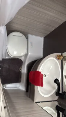 Toilette Dethleffs c' joy 480 QLK Active kompakter Familienwohnwagen
