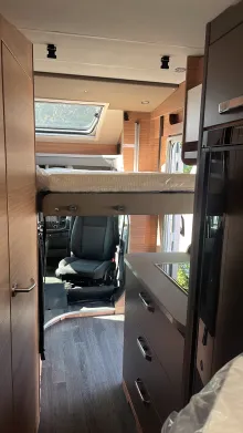 Fahrerhaus Weinsberg CaraSuite 650 MEG *Preisgarantie*