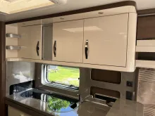 Fahrzeugbild Hobby Prestige 720 WLC Top zustand Standwagen auf Cam #8