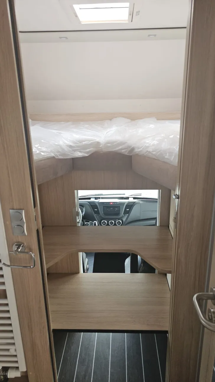 Fahrzeugbild Phoenix Midi-Alkoven Daily 7200 RSL NEUFAHRZEUG Modell 26/27 #11