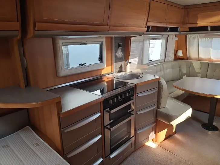 Fahrzeugbild Hymer Eriba Eriba Nova SL 545 Leder, Arktis-Paket, ALDE #23