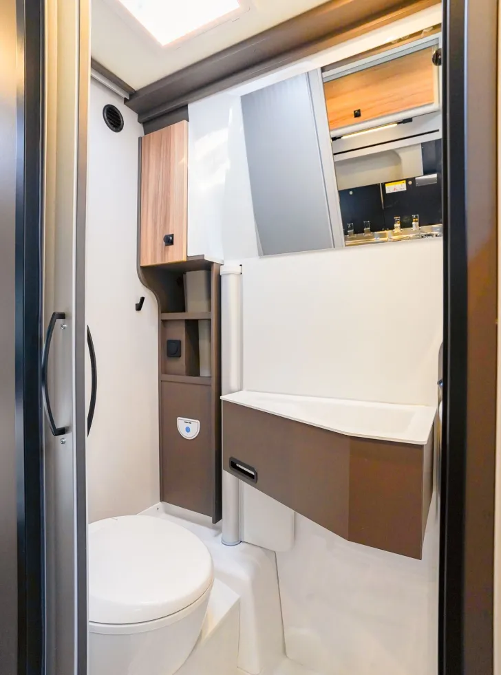 Fahrzeugbild Bürstner B66 C 600 *AB SOFORT VERFÜGBAR* #12