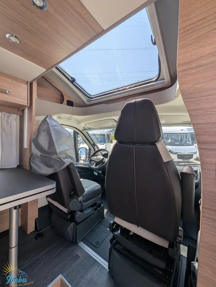 Fahrzeugbild Weinsberg CaraSuite 650 MEG EDITION [SPICY] 140 PS / Automatik, 1281 #8