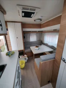 Fahrzeugbild Hobby De Luxe 440 SF Sehr gut, gepflegt #5