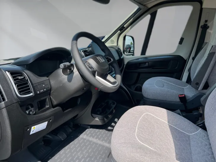 Fahrzeugbild Malibu Van charming coupé 640 LE Fiat (753) #10