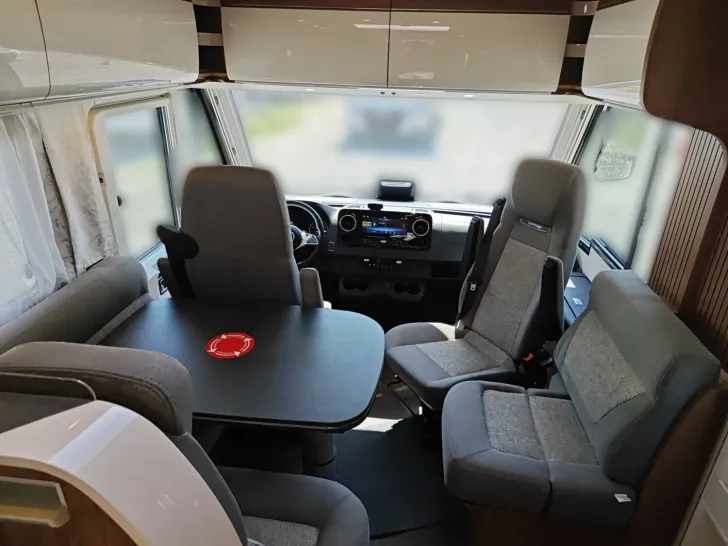 Fahrzeugbild Carthago C2-tourer I 145 RB LE comfort Mercedes #11