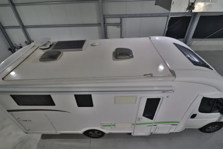 Fahrzeugbild Forster T 738 EB / Einzelbetten + Hubbett/Solar #5