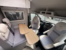 Fahrzeugbild LMC Innovan Ford 590 Super Adventure-Mobil #9