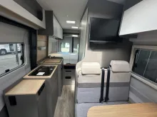 Fahrzeugbild LMC Innovan Ford 590 Super Adventure-Mobil #12