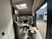 Fahrzeugbild LMC Innovan Ford 590 Super Adventure-Mobil #17