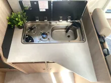 Fahrzeugbild Carado pro A 328 6,99m Längsbett-Alkoven #13