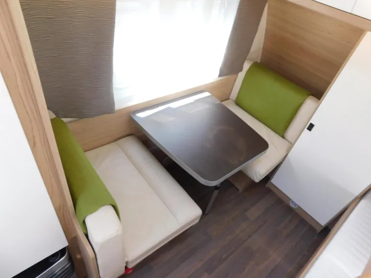 Fahrzeugbild Bürstner Averso Plus 510 TK Mover, Sackmarkise, Autark #12