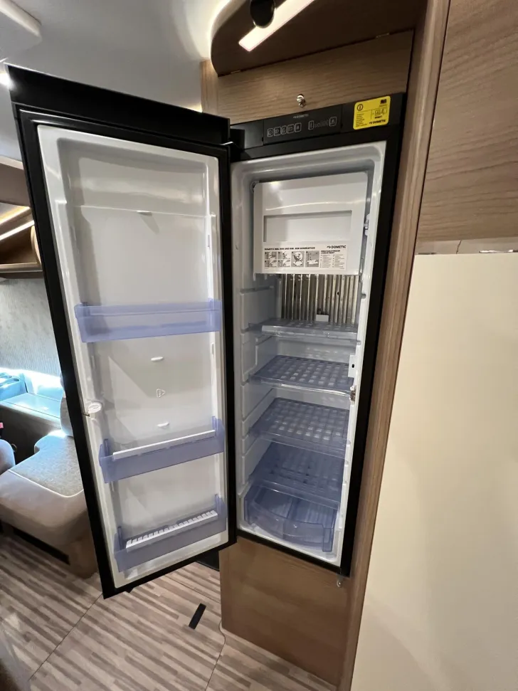 Fahrzeugbild Malibu I 460 LE (546) #20