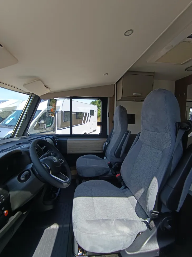 Fahrzeugbild Carado I 447 180PS Autom., Maxi 4.4t, 5.Sitzplatz, C6E #8