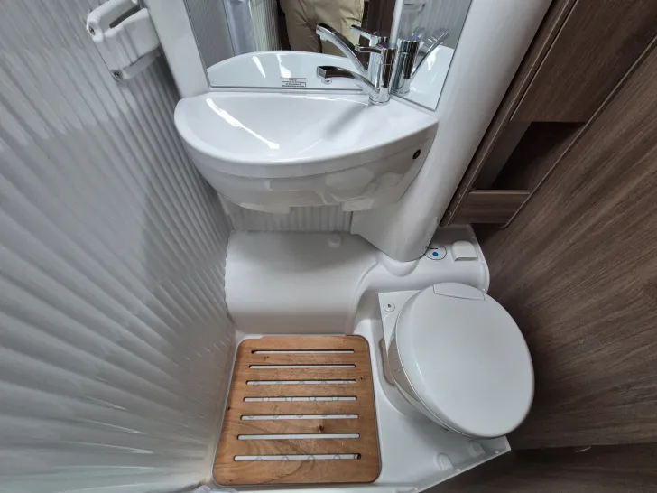 Fahrzeugbild Carado V347 *Automatik*Clever-Lift-Bett* #29
