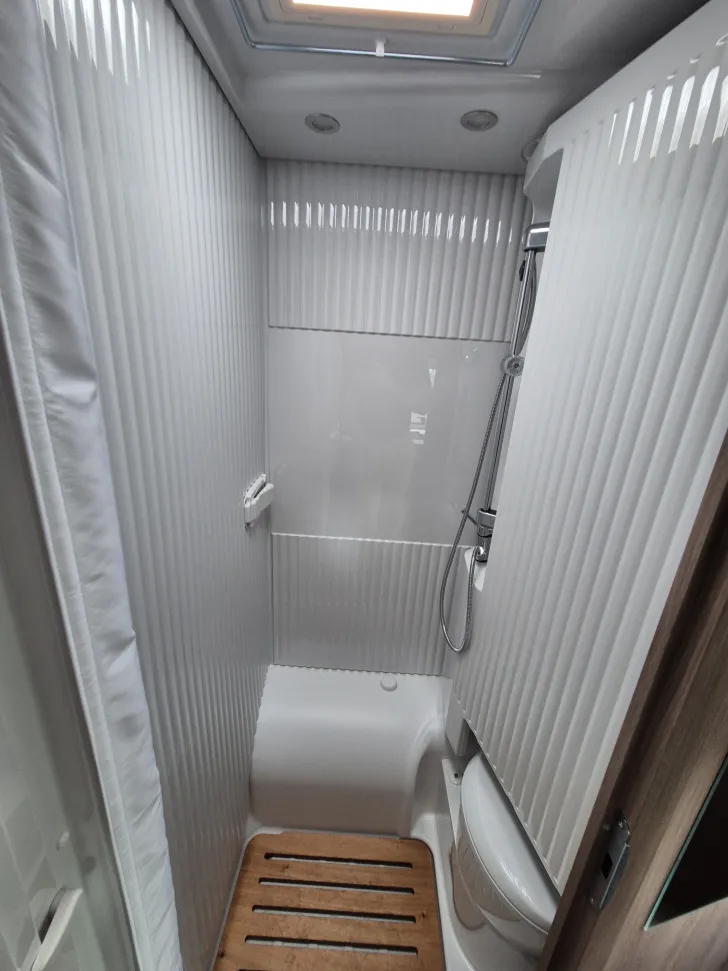Fahrzeugbild Carado V347 *Automatik*Clever-Lift-Bett* #30