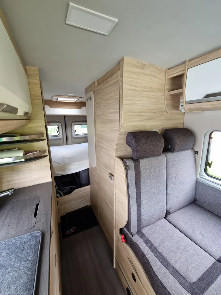 Fahrzeugbild Knaus BoxLife Pro 600 STREET (Peugeot) 60 Years mit Aufstelldach – Top ausge #7