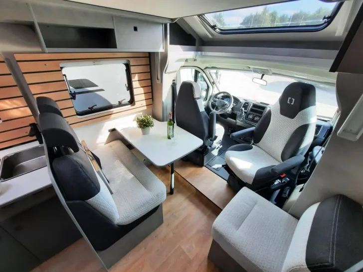 Fahrzeugbild Crosscamp EXPDN 7.4 E Verfüg./Sparen Sie 5.558,- € #8