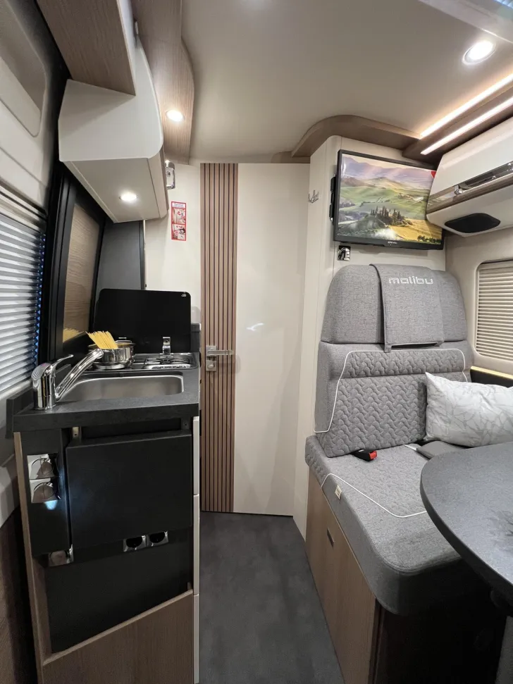 Fahrzeugbild Malibu Genius 641 LE Mercedes (777) #32