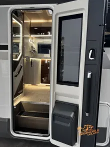 Fahrzeugbild Mobilvetta K-Yacht 86 Tekno Line 180PS #10