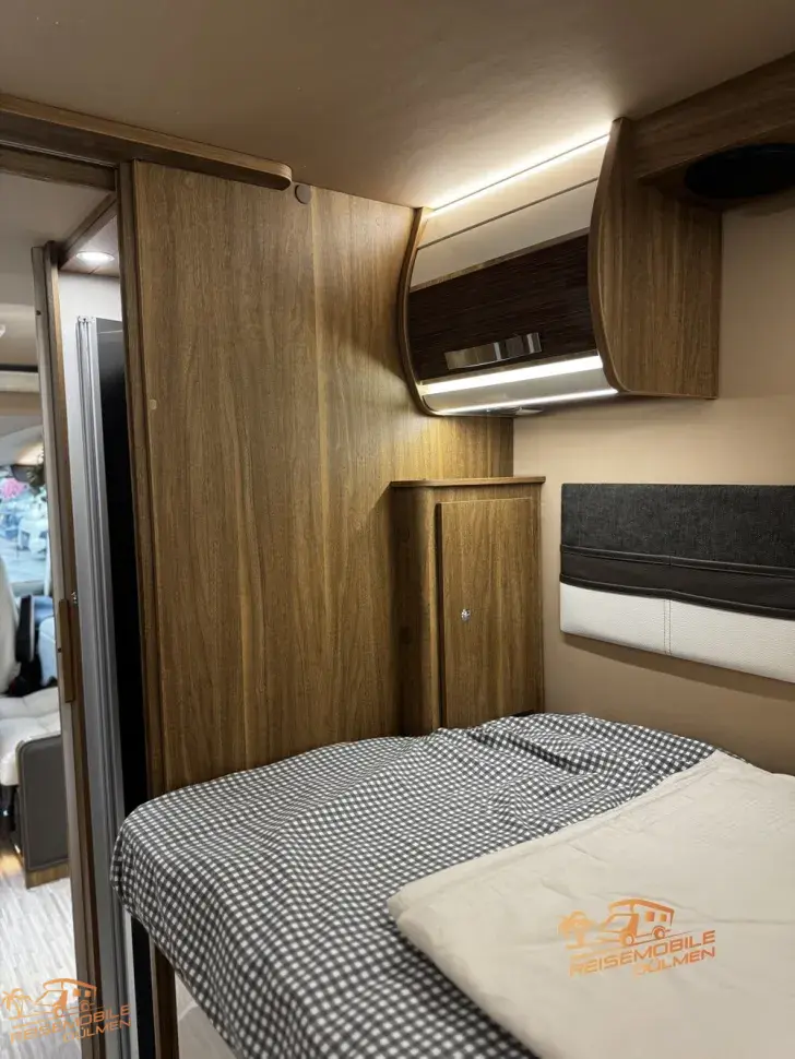 Fahrzeugbild Mobilvetta K-Yacht 86 Tekno Line 180PS #28