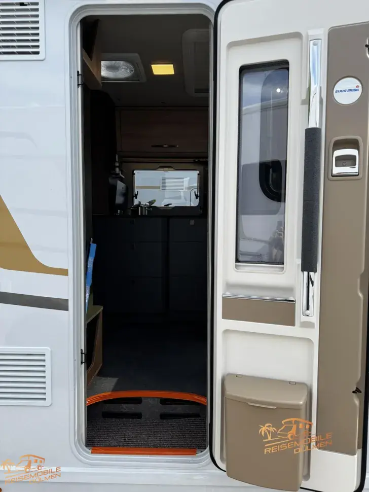 Fahrzeugbild Eura Mobil Profila T 726 EF #10