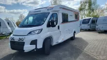 Schräg Vorne Weinsberg CaraCompact 600 MEG EDITION [PEPPER] Automatik/140 PS