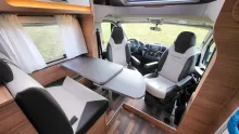 Weitere Sitzgruppe Weinsberg CaraCompact 600 MEG EDITION [PEPPER] Automatik/140 PS