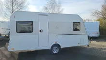 Seitlich Knaus Sport 450 FU Mover/Markise