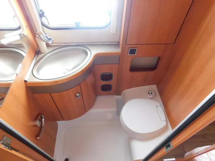 Fahrzeugbild Hymer Eriba Eriba Nova GL 541 ATC+Autark+Komfort-Paket+2.000 #11
