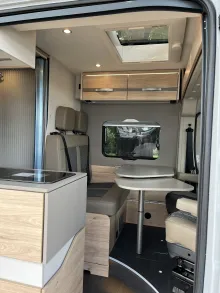 Fahrzeugbild Dethleffs Globetrail 640 HR mit Hubbett 140PS Automatik* #11