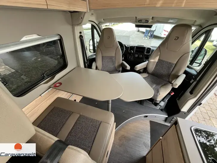 Fahrzeugbild Dethleffs Globetrail 640 HR mit Hubbett 140PS Automatik* #14