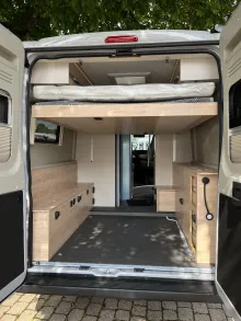 Fahrzeugbild Dethleffs Globetrail 640 HR mit Hubbett 140PS Automatik* #23