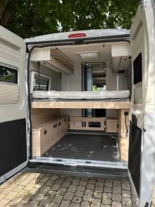Fahrzeugbild Dethleffs Globetrail 640 HR mit Hubbett 140PS Automatik* #26