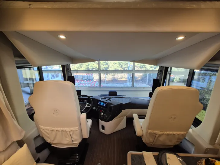 Fahrzeugbild Concorde Liner 1090 GIO Silver | BAR  | 920 Ah Lith. #12