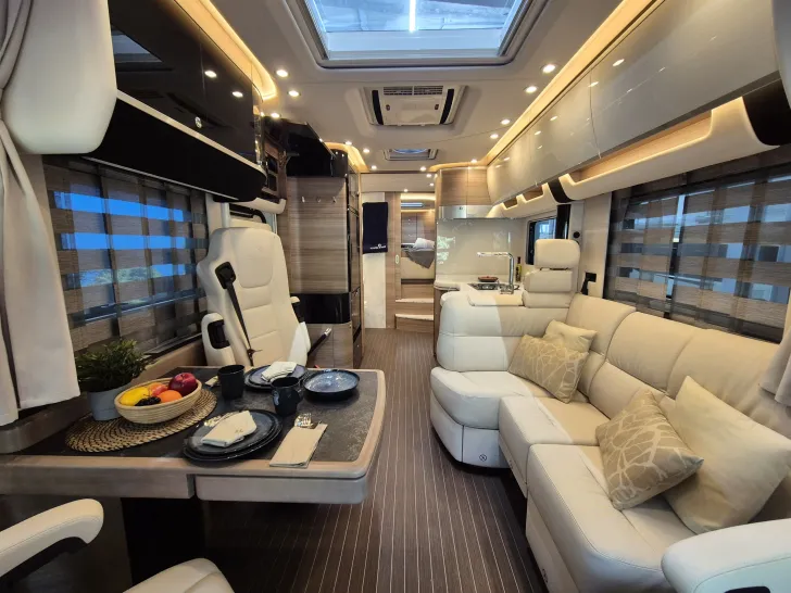 Fahrzeugbild Concorde Liner 1090 GIO Silver | BAR  | 920 Ah Lith. #22