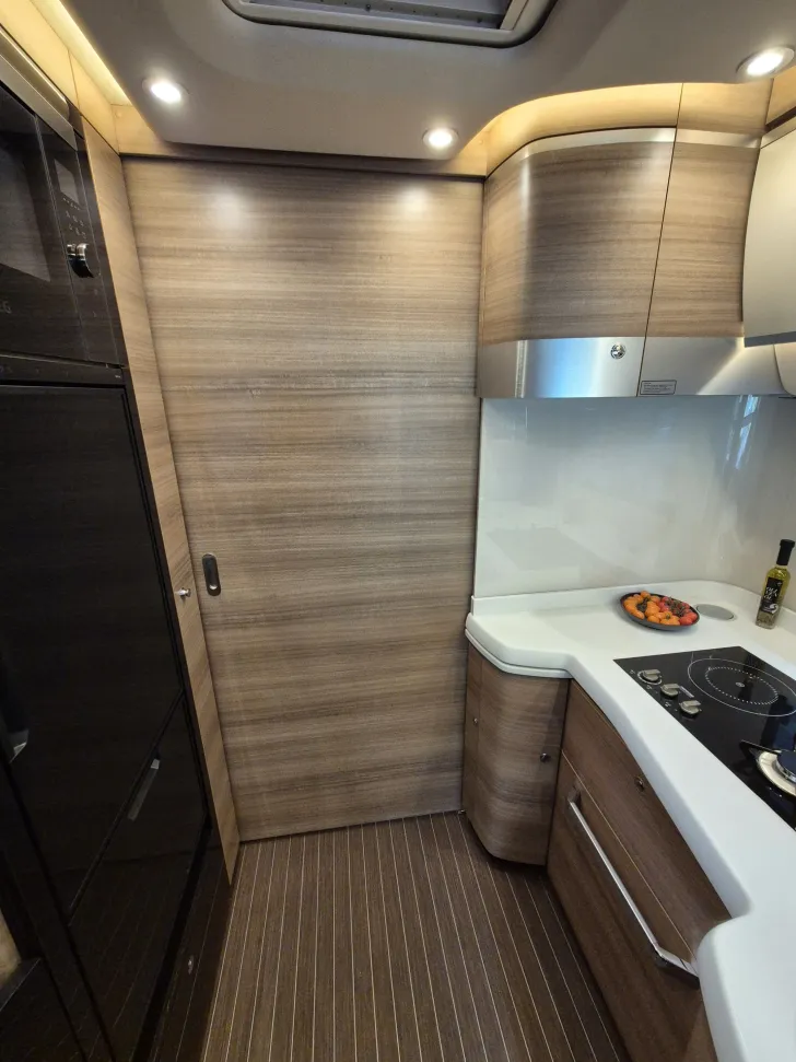 Fahrzeugbild Concorde Liner 1090 GIO Silver | BAR  | 920 Ah Lith. #29