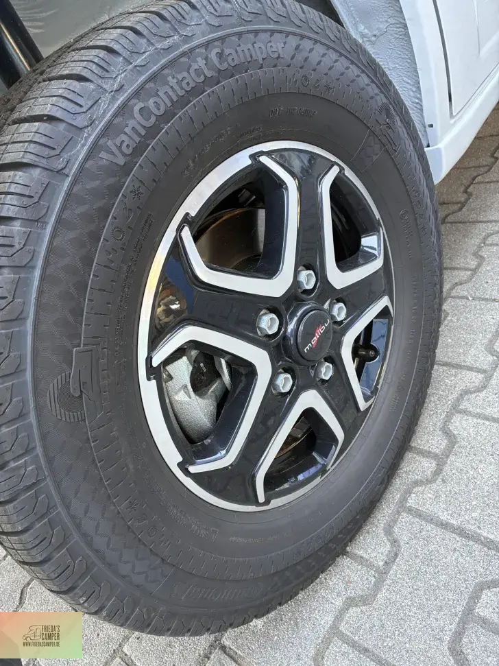 Fahrzeugbild Malibu T 430 KB LE lightweight Fiat #10
