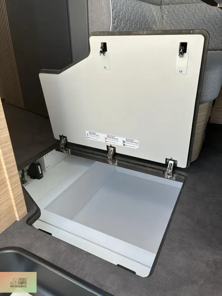 Fahrzeugbild Malibu T 430 KB LE lightweight Fiat #21