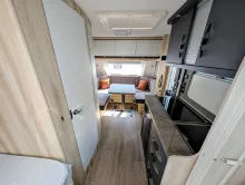 Fahrzeugbild Hobby De Luxe 460 LU #6