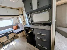 Fahrzeugbild Hobby De Luxe 460 LU #8
