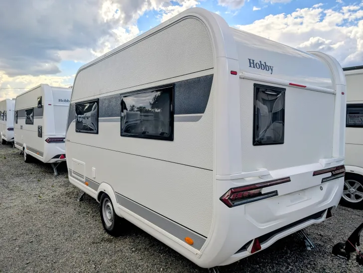 Fahrzeugbild Hobby De Luxe 400 SFe #4