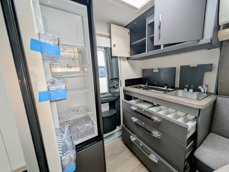 Fahrzeugbild Hobby De Luxe 400 SFe #10