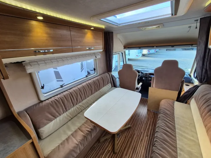 Fahrzeugbild Frankia Holiday Class 680 SD Alde,Solar,Hubst.kein Bett #26